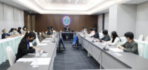 วิทยาเขตสุพรรณบุรี ประชุมสรุปผลการดำเนินงาน สัมมนาเชิงปฏิบัติการหลักสูตรวิทยาการพัฒนาผู้นำระดับสูงอย่างยั่งยืน (วพส.) The Pinnacle Leadership Program By L-NET รุ่นที่ 1 ดร.วรานี เวสสุนทรเทพ รองอธิการบดีฝ่ายวิทยาเขตสุพรรณบุรี พร้อมทีมผู้บริหาร