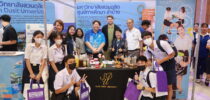 มหาวิทยาลัยสวนดุสิต ร่วมจัดนิทรรศการแนะแนวการศึกษาต่อและประชาสัมพันธ์การรับสมัครนักศึกษาระดับปริญญาตรี ประจำปีการศึกษา 2567 ในงานตลาดนัดหลักสูตรอุดมศึกษา ครั้งที่ 25 ตี้เดียวฮู้เรื่อง ครบเครื่อง เรื่องศึกษาต่อ