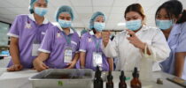 หลักสูตรวิทยาศาสตร์การแพทย์ คณะวิทยาศาสตร์และเทคโนโลยี จัดอบรมเชิงปฏิบัติการด้านวิทยาศาสตร์การแพทย์ให้กับนักเรียนระดับชั้นมัธยมศึกษาปีที่ 4 โรงเรียนเบญจมราชานุสรณ์ จังหวัดนนทบุรี