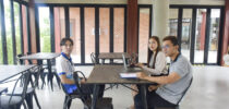มหาวิทยาลัยสวนดุสิต วิทยาเขตสุพรรณบุรี เข้าร่วมกิจกรรม คุยสบายๆ ขายไอเดียสู่…การปฏิบัติ ครั้งที่ 271 (45)   