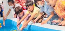 โรงเรียนสาธิตละอออุทิศ ศูนย์การศึกษา นครนายก ร่วมกันจัดโครงการ “เรื่องเล่าแห่งสายน้ำ” เนื่องในประเพณีลอยกระทง