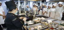 มหาวิทยาลัยสวนดุสิต วิทยาเขตสุพรรณบุรี จัดโครงการอบรม THACCA Academy หลักสูตรเชฟอาหารไทยมืออาชีพ (Professional Thai Chef) ระหว่างวันเสาร์ ที่ 4 มกราคม 2568 ถึงวันวันอาทิตย์ที่ 2 กุมภาพันธ์ 2568