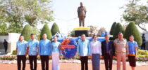 มหาวิทยาลัยสวนดุสิต วิทยาเขตสุพรรณบุรี เข้าร่วมพิธีวางดอกไม้และบำเพ็ญกุศล เพื่อระลึกถึงเกียรติคุณ ฯพณฯ บรรหาร ศิลปอาชา นายกรัฐมนตรีคนที่ 21