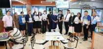 ศูนย์สนเทศแนะแนวการศึกษาและอาชีพ กองพัฒนานักศึกษา ร่วมกับ สำนักวิทยบริการและเทคโนโลยีสารสนเทศ สำนักกิจการพิเศษ ครัวสวนดุสิต และสวนดุสิตโพล จัดโครงการ“อิ่มรับน้อง พร้อมชีวิตมหาวิทยาลัย by SDU: อิ่มนี้มีแคลเซียม” ครั้งที่ 11