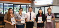 ศูนย์สนเทศแนะแนวการศึกษาและอาชีพ กองพัฒนานักศึกษา ร่วมกับ สำนักวิทยบริการและเทคโนโลยีสารสนเทศ สำนักกิจการพิเศษ ครัวสวนดุสิต และสวนดุสิตโพล จัดโครงการ“อิ่มรับน้อง พร้อมชีวิตมหาวิทยาลัย by SDU: อิ่มนี้มีแคลเซียม” ครั้งที่ 12
