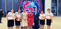 สุดปลื้ม นักศึกษา ม.สวนดุสิต คว้า 3 รางวัล จากเวทีฉลอง 50 ปีความสัมพันธ์ทางการทูตระหว่างจีน–ไทย งานนี้ต้องแข่งกับผู้เข้าประกวดคลิปวิดีโอสั้นในหัวข้อ “เรื่องเล่าจีนไทยของฉัน” จากทั้ง 2 ประเทศ กว่า 100 คลิป