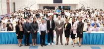 หลักสูตรศิลปศาสตรบัณฑิต สาขาวิชาภาษาอังกฤษเพื่อการสื่อสาร คณะมนุษยศาสตร์และสังคมศาสตร์ จัดกิจกรรมตามความร่วมมือระหว่างมหาวิทยาลัยสวนดุสิต กับ บริษัท แอสคอทท์ อินเตอร์เนชั่นแนล แมนเนจเมนท์ (ประเทศไทย)