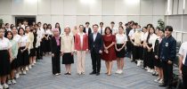 คณะมนุษยศาสตร์และสังคมศาสตร์ จัดโครงการพัฒนาทักษะการปรับตัวและอยู่ร่วมกันในสังคม (Soft Skills) สำหรับนักศึกษา/ศิษย์เก่า “ปั้นชีวิต สานศิลป์ สร้างสัมพันธ์“ ในกิจกรรมที่ 3 ก้าวอย่างมั่นใจ: พัฒนาบุคลิกภาพสู่มืออาชีพ “Step Forward with Confidence: Develop Your Personality to Become a Professional”