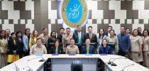 คณะมนุษยศาสตร์และสังคมศาสตร์ ม.สวนดุสิต จัดพิธีลงนามลงนามบันทึกข้อตกลงความร่วมมือเพื่อขับเคลื่อนเมืองแห่งการเรียนรู้ด้านมรดกทางวัฒนธรรมของเขตดุสิต กรุงเทพมหานคร ระหว่าง สำนักงานเขตดุสิต มหาวิทยาลัยสวนดุสิต มหาวิทยาลัยนวมินทราธิราช มหาวิทยาลัยราชภัฏสวนสุนันทา มหาวิทยาลัยเทคโนโลยีราชมงคลพระนคร