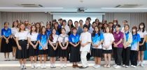 สาขาวิชาภาษาอังกฤษและภาษาเกาหลีเพื่อการสื่อสารข้ามวัฒนธรรม คณะมนุษยศาสตร์และสังคมศาสตร์ จัดโครงการพัฒนาศักยภาพนักศึกษาหลักสูตรภาษาอังกฤษและภาษาเกาหลีเพื่อการสื่อสารข้ามวัฒนธรรม กิจกรรมที่ 3 หัวข้อ “เรื่องเล่าสังคมและวัฒนธรรม : East Meets West” ผ่านวัฒนธรรมอาหารเกาหลี