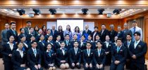 หลักสูตรศิลปศาสตรบัณฑิต สาขาวิชาธุรกิจการบิน โรงเรียนการท่องเที่ยวและการบริการ จัดพิธีลงนามบันทึกข้อตกลงความร่วมมือทางวิชาการเพื่อการจัดการเรียนการสอน การพัฒนาการศึกษา การฝึกอาชีพและการเข้าร่วมทำงาน ระหว่างมหาวิทยาลัยสวนดุสิต กับ บริษัท วิงสแปน เซอร์วิสเซส จำกัด