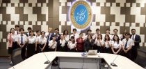 คณะมนุษยศาสตร์และสังคมศาสตร์ ผู้เข้าร่วมโครงการ SDU SMARTS รุ่นที่ 2 ร่วมกับกองบริหารงานบุคคลและกองพัฒนานักศึกษา ได้ดำเนินโครงการ “Peer Support Network : เครือข่ายเพื่อนพลังบวกสู่การเป็นมหาวิทยาลัยแห่งความสุข” ระยะที่ 3 : ผู้นำสร้างสรรค์กิจกรรมเพื่อความสุข