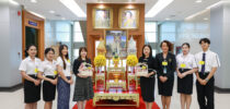 มหาวิทยาลัยสวนดุสิต ทูลเกล้าฯ ถวายน้ำอบไทยสวนดุสิต สืบสานประเพณีสงกรานต์