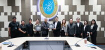 กองอาคารและสถานที่ ประชุมความร่วมมือทางวิชาการโครงการให้บริการติดตั้งและบำรุงรักษาอุปกรณ์ประหยัดพลังงานในระบบผลิตไฟฟ้าจากพลังงานทดแทนหรือพลังงานทางเลือก (Solar Rooftop)