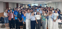 ผู้ช่วยศาสตราจารย์พัศรินท์ ก่อเลิศวรพงศ์ ผู้เข้าร่วมโครงการ SDU SMARTS รุ่นที่ 2 กรรมการบริหารหลักสูตรจิตวิทยาอุตสาหกรรมและองค์การ คณะมนุษยศาสตร์และสังคมศาสตร์ ร่วมกับกองบริหารงานบุคคล และกองพัฒนานักศึกษา จัดกิจกรรม “Peer Support Day : พื้นที่ปลอดภัย……เพื่อใจที่เป็นสุข” ภายใต้แคมเปญ “ทุก(ข์) เรื่องในใจ…..ให้เราดูแล”