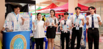 กองประชาสัมพันธ์ มหาวิทยาลัยสวนดุสิต ร่วมแนะแนวการศึกษาต่อมหาวิทยาลัยสวนดุสิต ในงาน “มหกรรม DEK เล่น DEK เรียน” ณ โรงเรียนนวมินทราชูทิศ กรุงเทพมหานคร